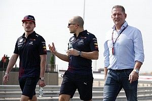 Verstappen: Mercedes laat ware aard zien met protesten
