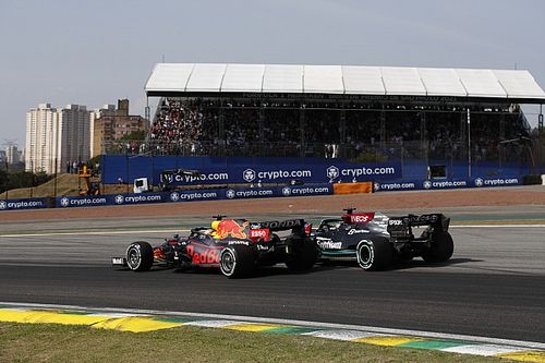 Report F1: Lewis - Max senza esclusione di colpi