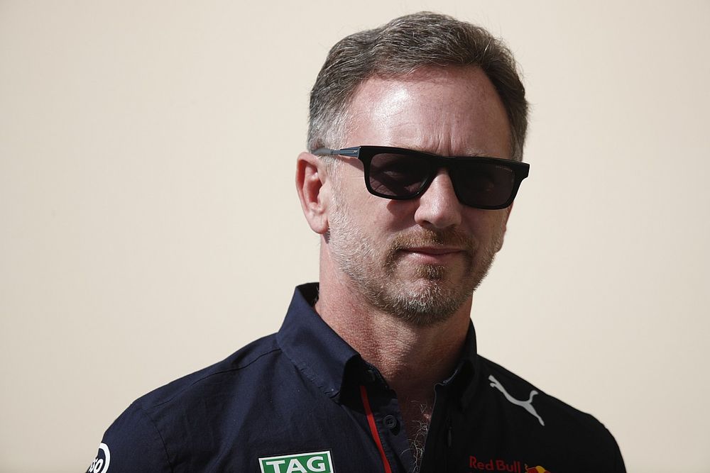Horner: Hamilton minden rendelkezésre álló eszközt felhasznál Verstappen ellen