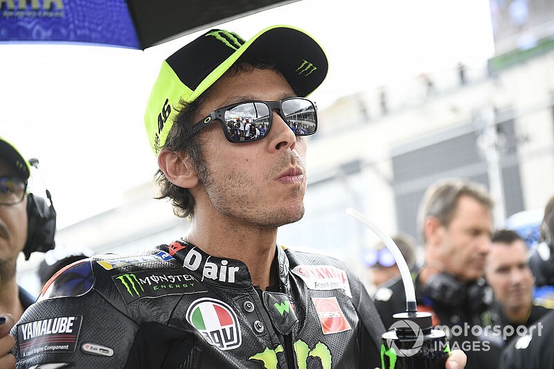 Rossi: “No estoy contento, en Motegi probaremos algo diferente”