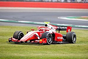 Gelael menarik diri dari feature race Silverstone