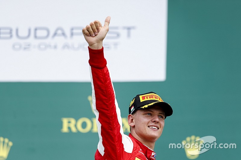 Alesi: "Schumacher F1'e yükselecek"