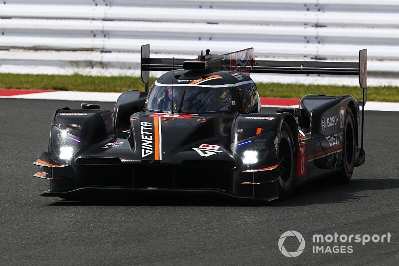 Ginetta przed Toyotą
