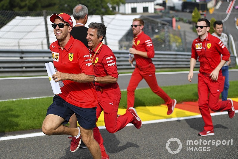 Vettel azért imádkozik, hogy a Mercedes új motorja ne legyen túl erős