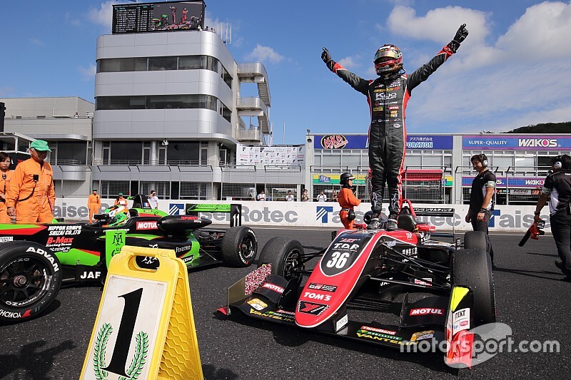 F3第19戦|宮田が2位以下寄せ付けず独走。今季7勝目を飾る