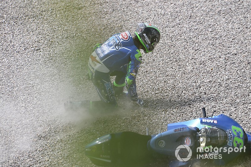 Un incidente sul più bello costa il podio a Bastianini e Marini