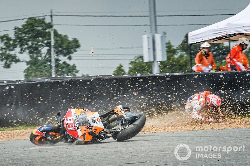 Marquez taken to hospital after FP1 crash