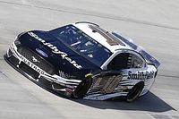 Almirola renueva con Stewart-Haas Racing para 2020