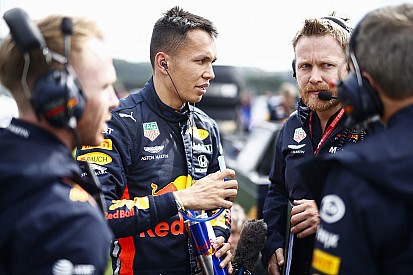 Albon kreeg jaar geleden ‘een duidelijk nee’ van Marko