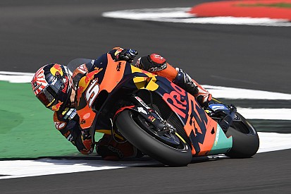 Toujours des soucis mais plus de contrôle pour Zarco