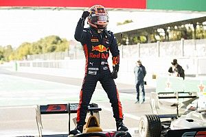 Tsunoda gana por primera vez en la F3