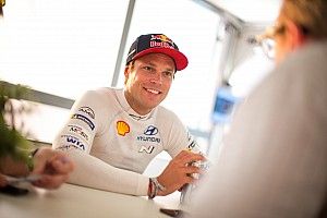 Mikkelsen lascia Even Management: gestirà da solo la sua carriera