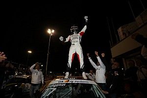 Carrera Cup Italia al Porsche Festival: Fulgenzi the night master in gara 1!