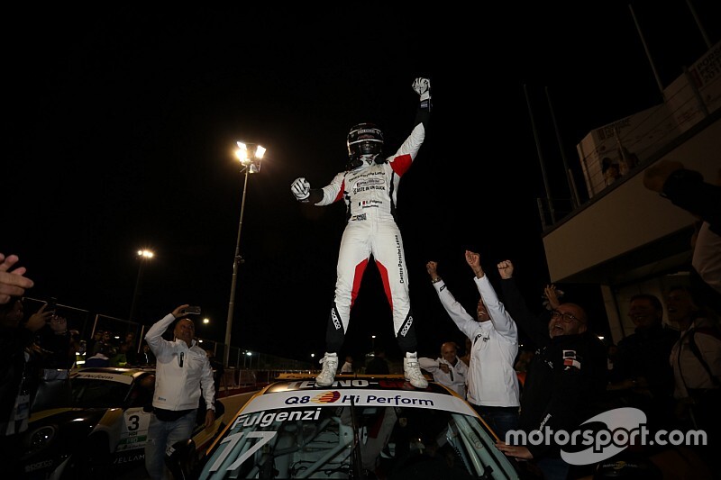 Carrera Cup Italia al Porsche Festival: Fulgenzi the night master in gara 1!