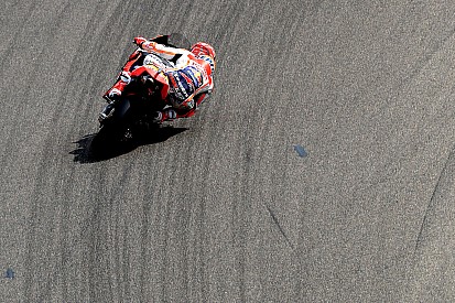Marquez's Aragon pace "hurts" MotoGP rivals