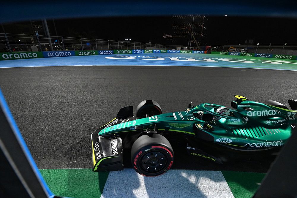 Nico Hulkenberg, Aston Martin AMR22