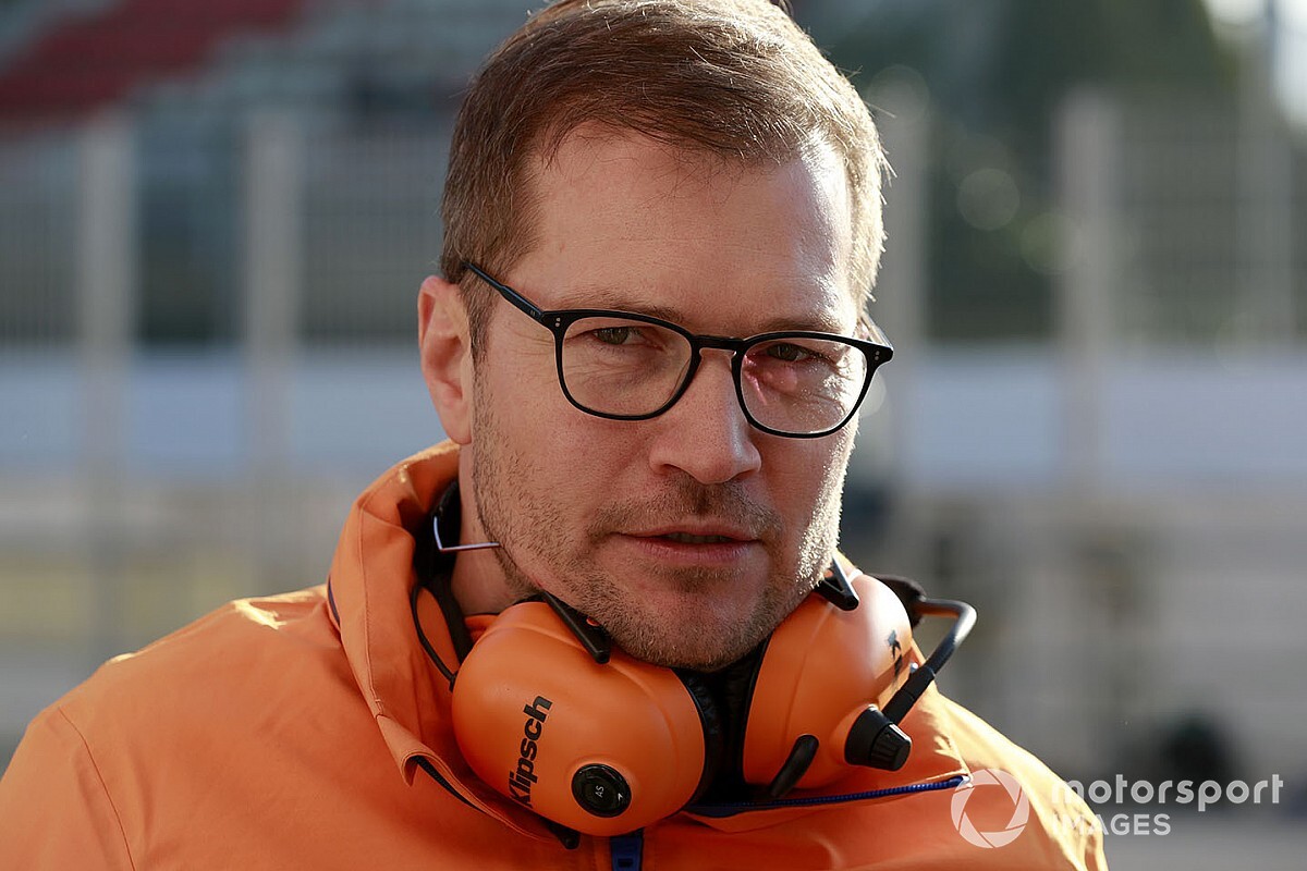 McLaren: Nagyon nehéz volt meghozni azt a döntést, hogy szabadságra küldjük a dolgozóinkat
