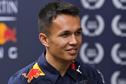 Albon: Ezt el sem tudtam volna képzelni!