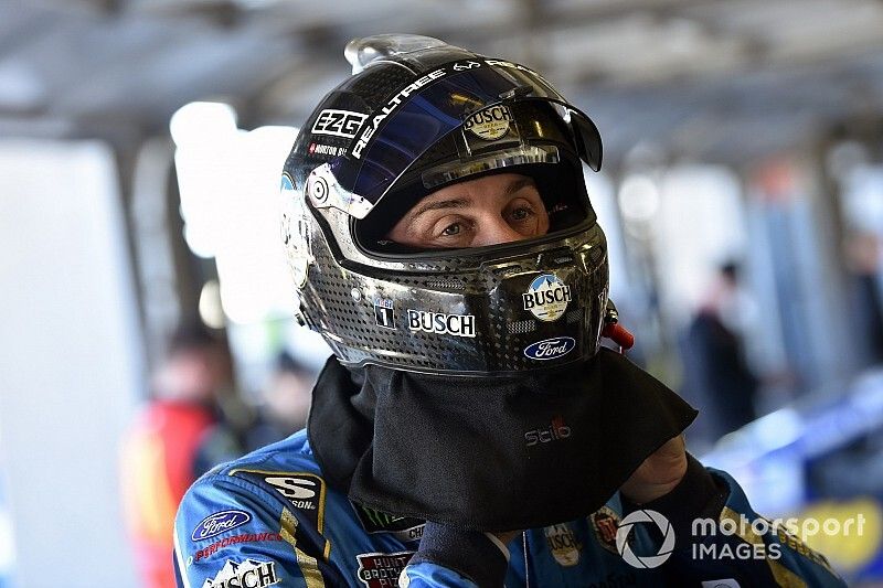 Harvick tops Bowyer in one-lap dash for Stage 1 win at Texas