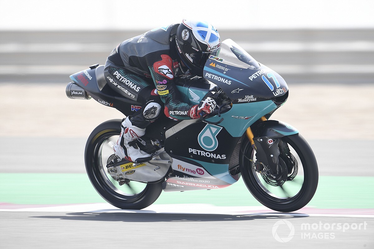 Test Moto3 Jerez: McPhee comanda davanti a Fernandez