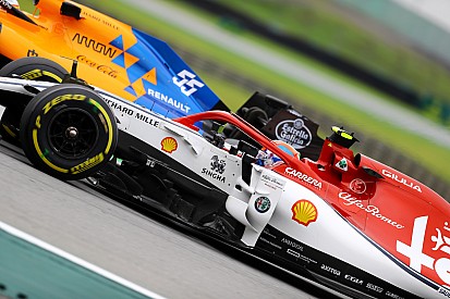 Giovinazzi: "Ferrari pilotlarının kazası üzüntü verici"