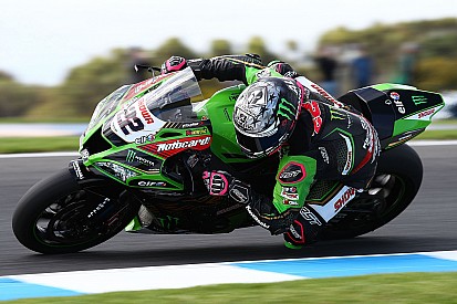 SBK, Phillip Island, Gara 2: Lowes su Rea nel finale ed è leader