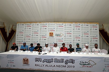 المؤتمر الصحفي رالي العُلا نيوم في السعودية يعجّ بالأسماء الكبيرة