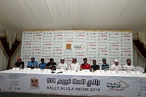 المؤتمر الصحفي رالي العُلا نيوم في السعودية يعجّ بالأسماء الكبيرة