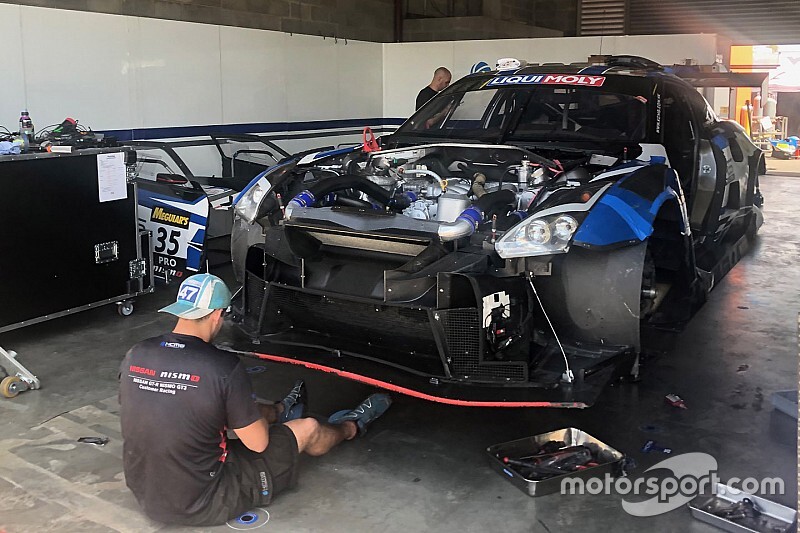 Bathurst: KCMG ritira la Nissan #35 dopo il botto di Burdon