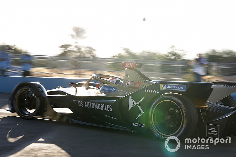 Diriyah E-Prix: Vergne penalizzato per cambio batteria, parte ultimo