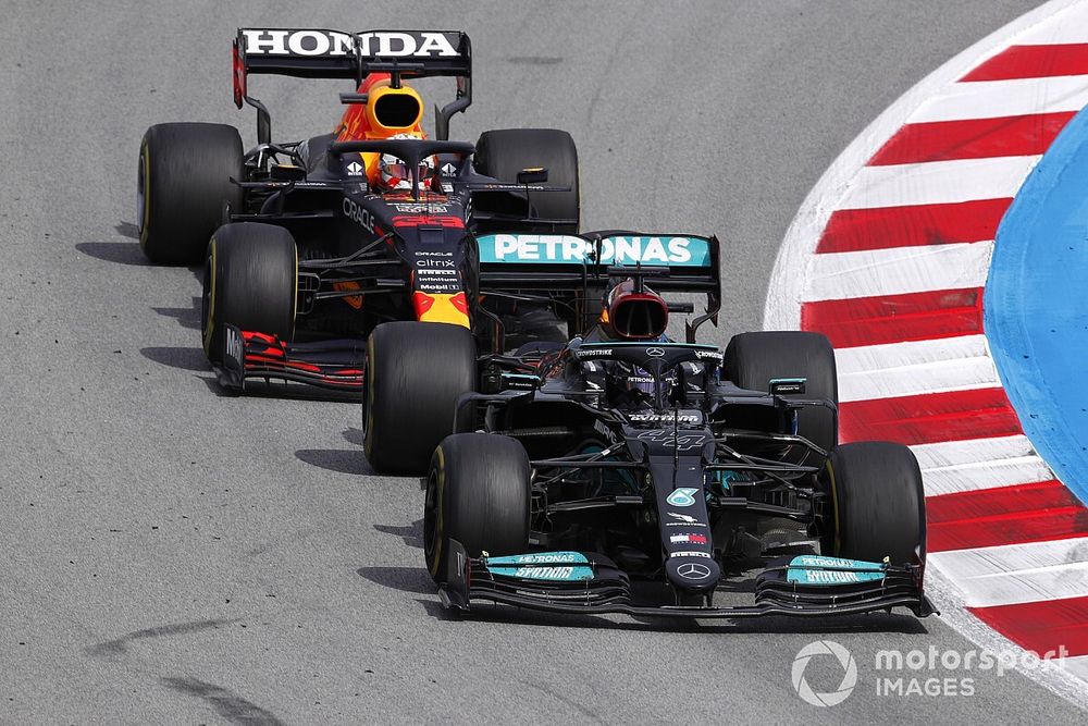 Lewis Hamilton, Mercedes W12, Max Verstappen, Red Bull Racing RB16B