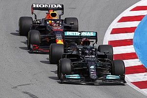 Grosjean over titelgevecht tussen Hamilton en Verstappen: “Mega”