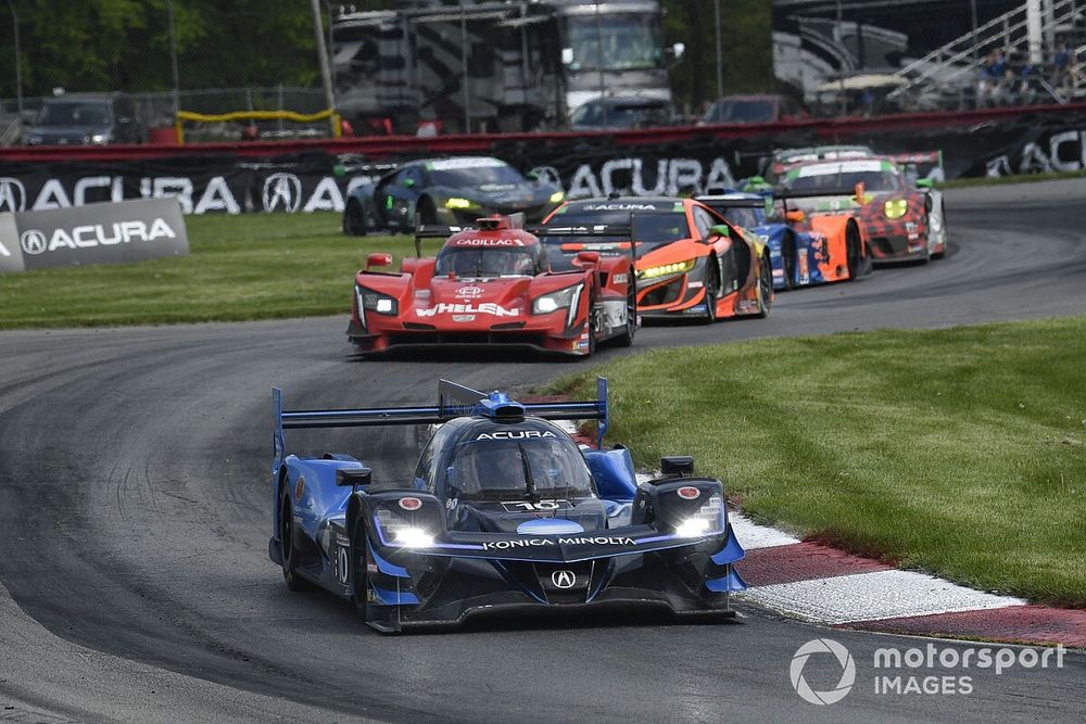 #10 Wayne Taylor Racing Acura ARX-05 Acura DPi: Ricky Taylor, Filipe Albuquerque, #31 Action Express Racing Cadillac DPi: Felipe Nasr, Pipo Derani