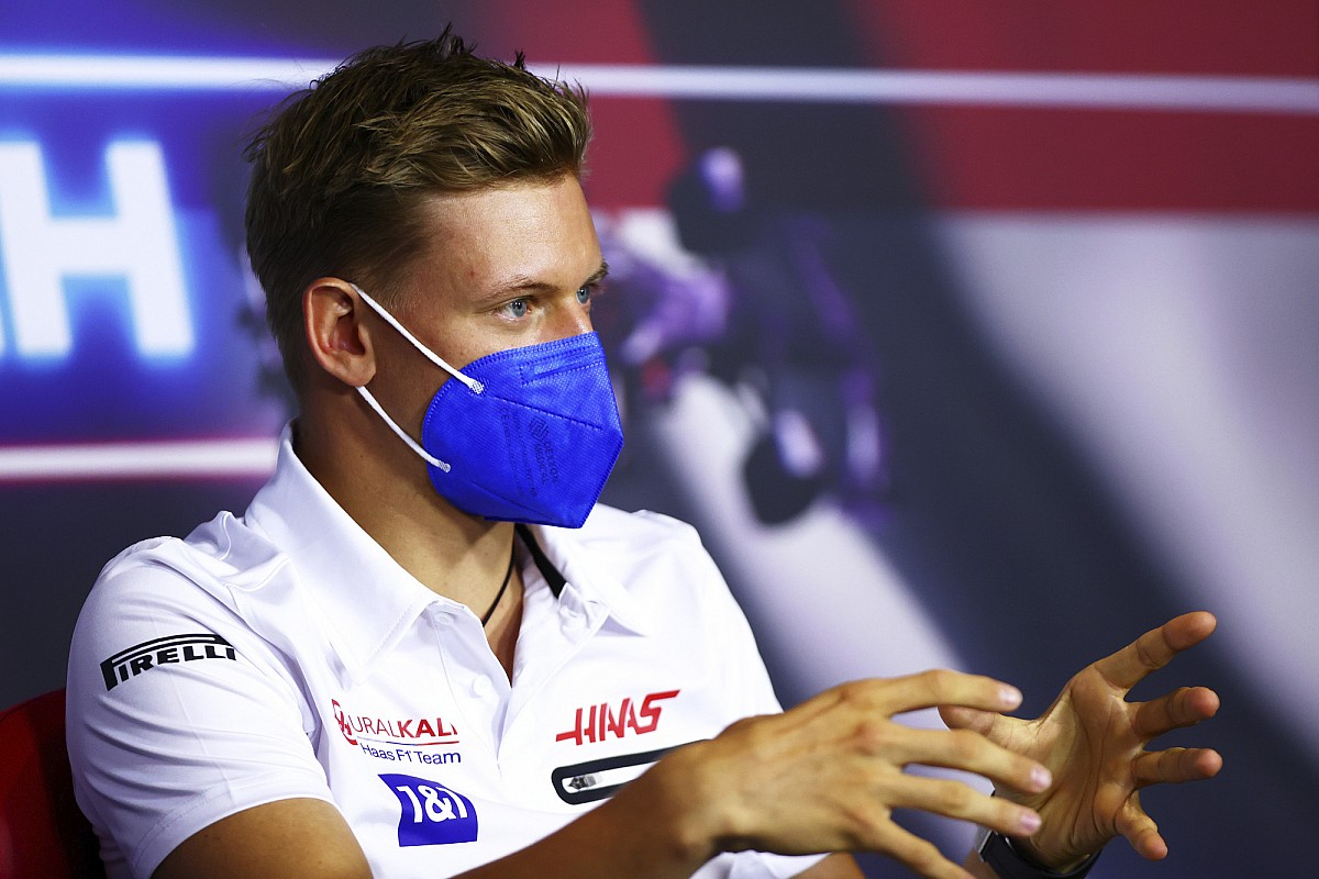 Schumacher: "Gelecek yıl ne yapacağımı göreceğiz"