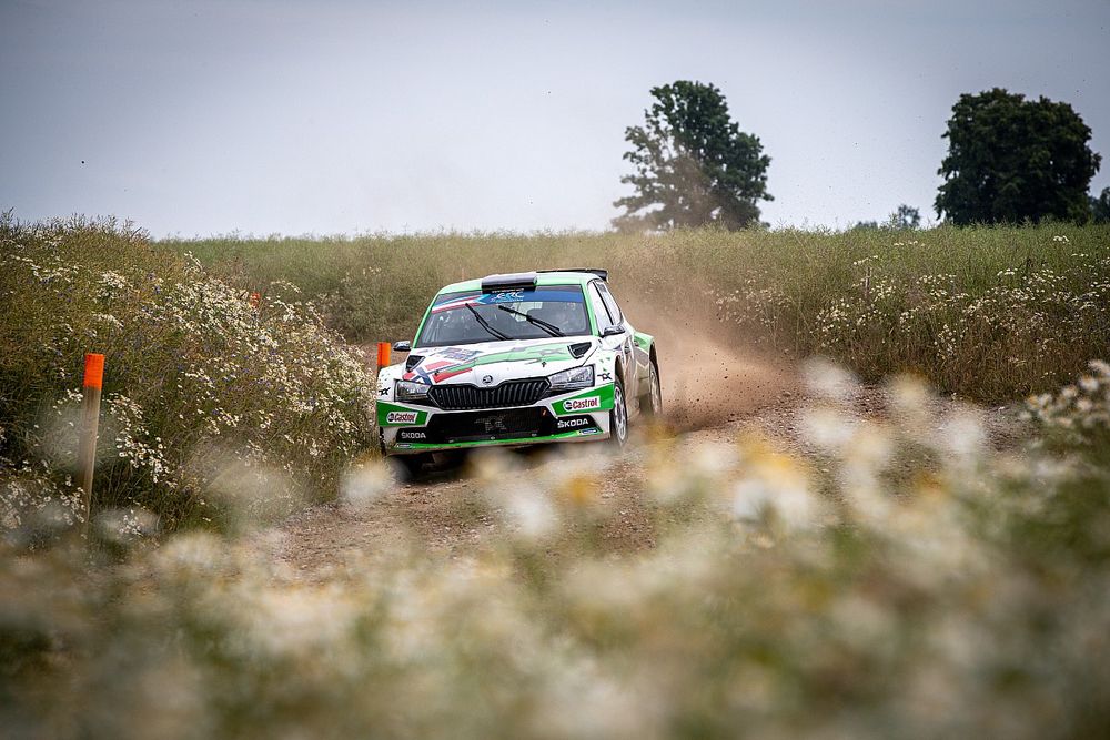 Mikkelsen ruszy później