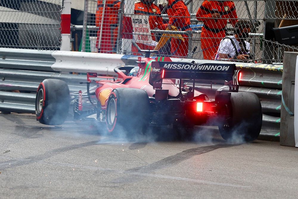 Ferrari pense que la panne de Leclerc est bien liée à son crash