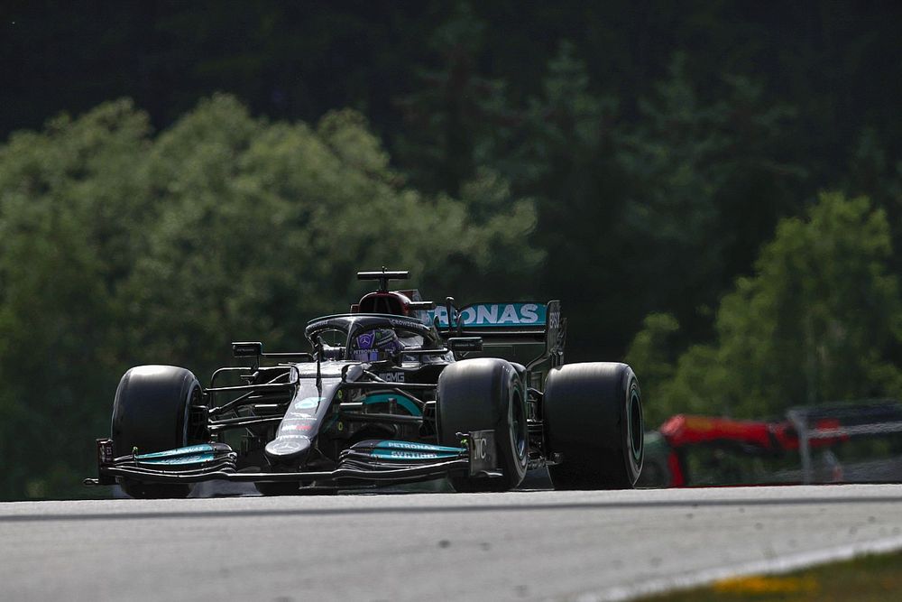 Hamilton: las actualizaciones no nos igualarán contra Red Bull