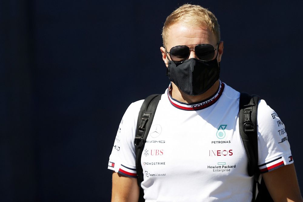 Bottas legyőzte Hamiltont, de csalódott a büntetése miatt