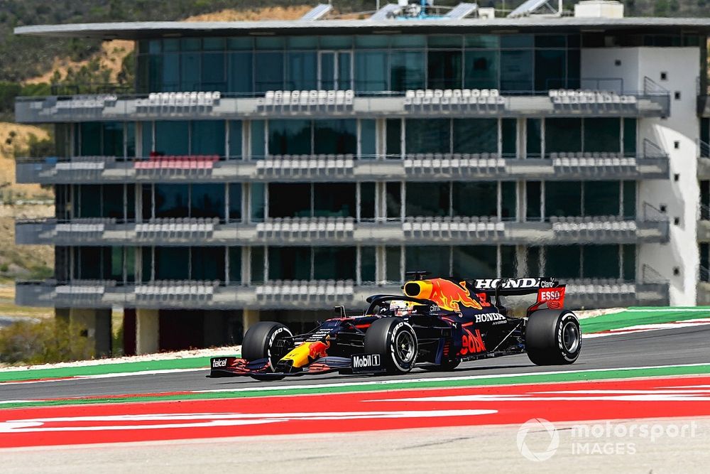 Verstappen: “Weekend goed doorkomen en dan weer naar een normaal circuit”