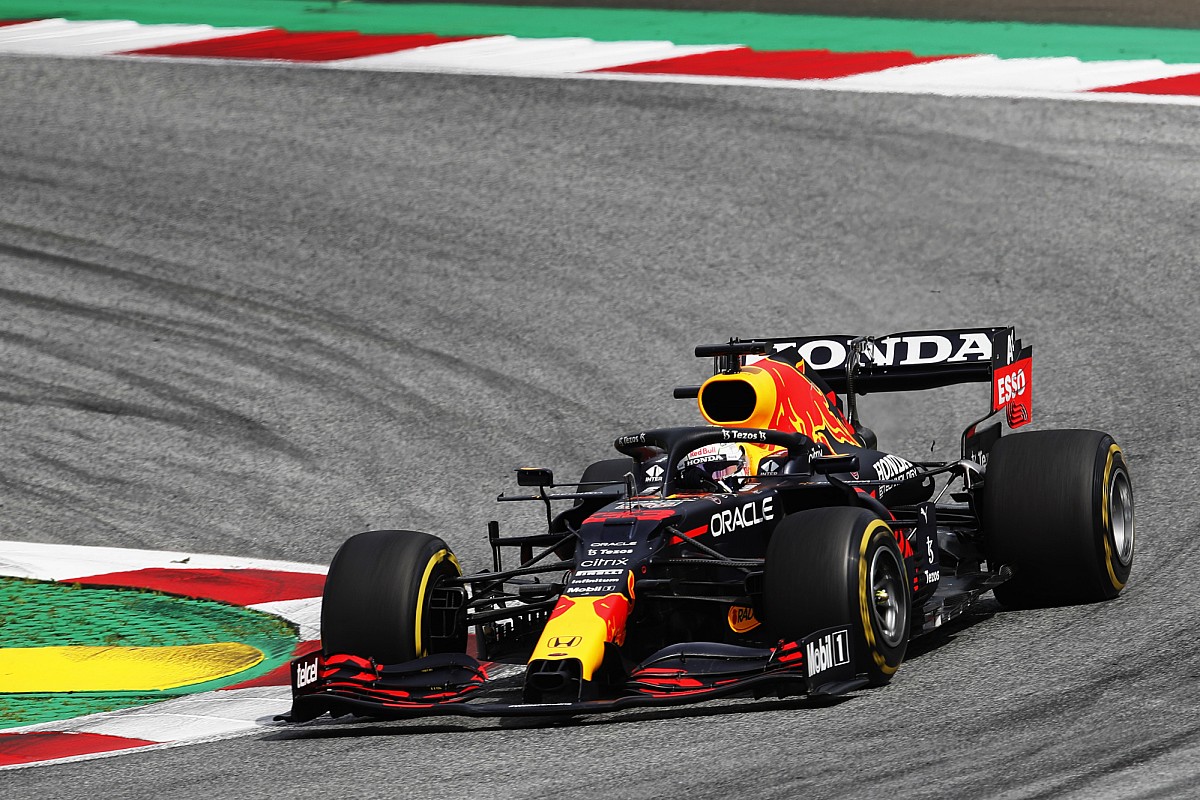 Verstappen: “La vittoria è merito di come gestiamo le gomme”