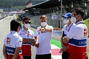 Schumacher a szezon eleje óta rossz pozícióban ül a Haasban