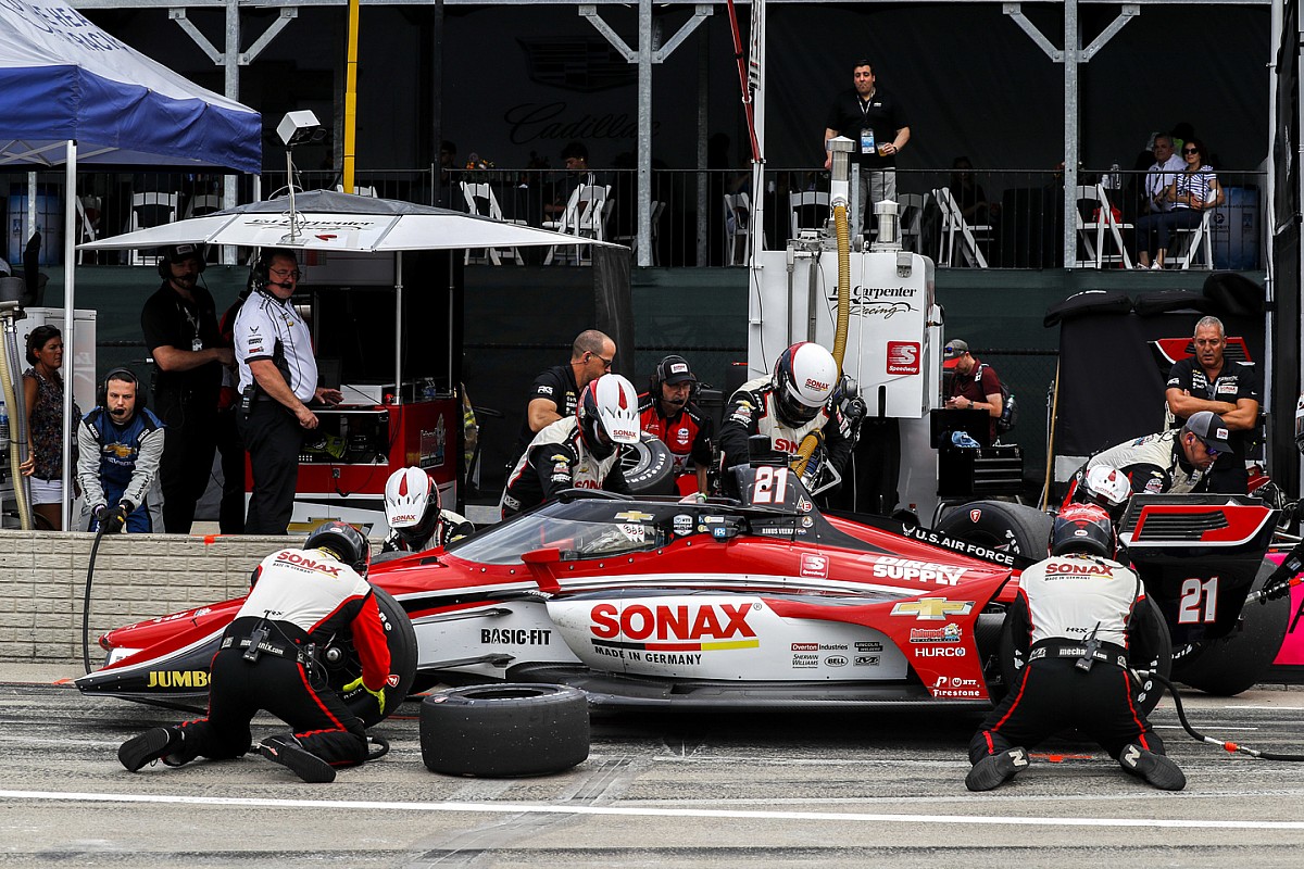Strategie breekt VeeKay op in tweede IndyCar-wedstrijd Detroit