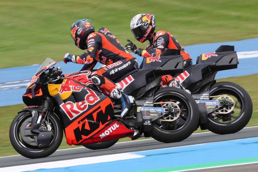 Maverick Vinales, Red Bull KTM Tech 3, Pedro Acosta, Red Bull KTM Factory Racing