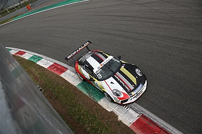 Carrera Cup italia, Monza: un perno ha stoppato Kujala