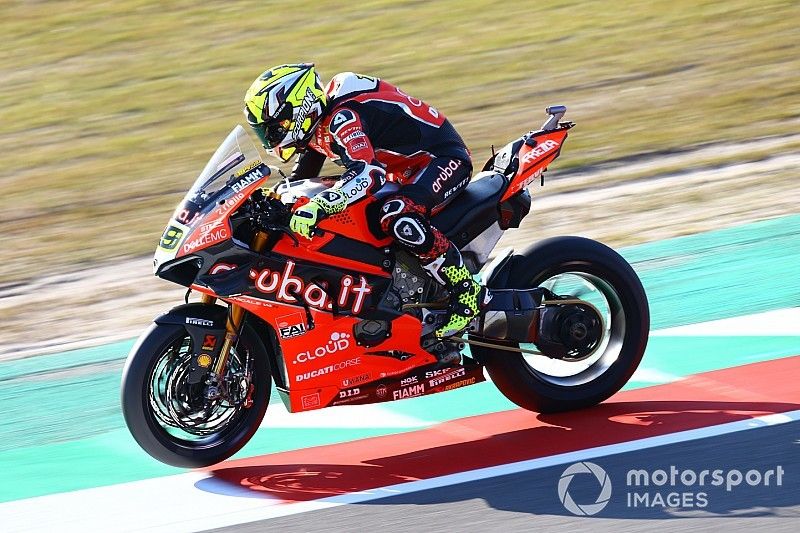 Bautista se estrena en Imola con un test pasado por agua