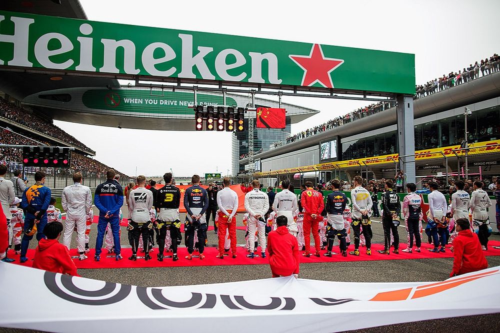 Kínában még nem született döntés az F1-es dupla nagydíjról