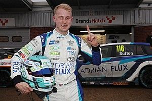 Brands Hatch BTCC: Sutton takes pole on damp track