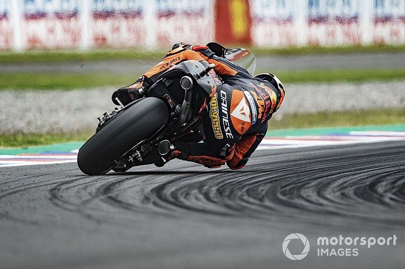 Гонщики MotoGP предсказали езду колонной на гонке в Аргентине