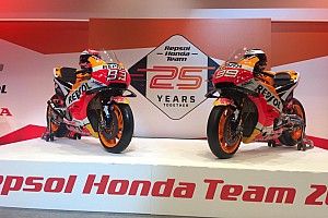 Galería: Repsol Honda desvela la nueva moto de Márquez y Lorenzo