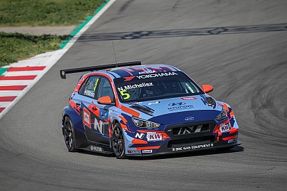 Michelisz nem tudja, minek tudható be a kezdeti tempóhiány